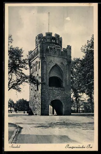 AK Stendal, Tangermünder Tor nebst der Strasse