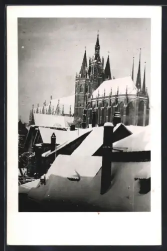 AK Erfurt, Dom mit umliegenden Häusern, Winteransicht
