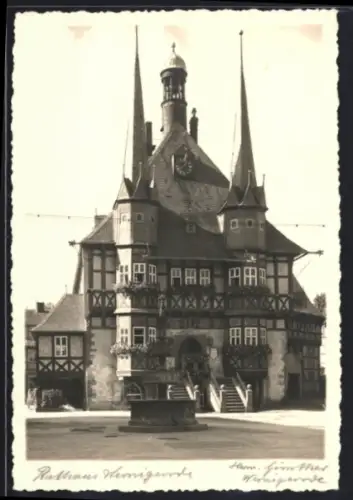 AK Wernigerode, Rathaus mit Brunnen