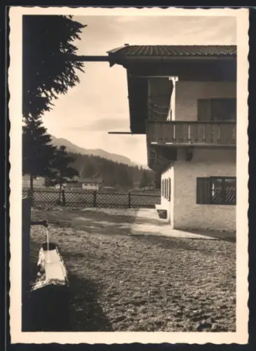 AK Schliersee, Jugendherberge Josefstal, Teilansicht mit Brunnen