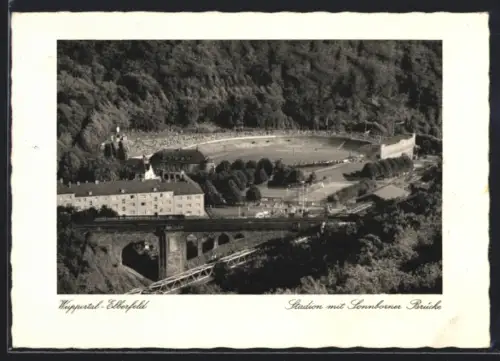 AK Wuppertal-Elberfeld, Stadion mit Sonnborner Brücke aus der Vogelschau