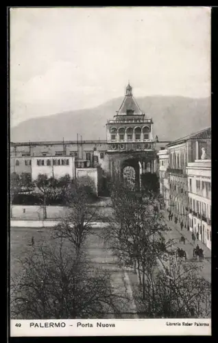 AK Palermo, Porta Nuova e vista sul viale alberato