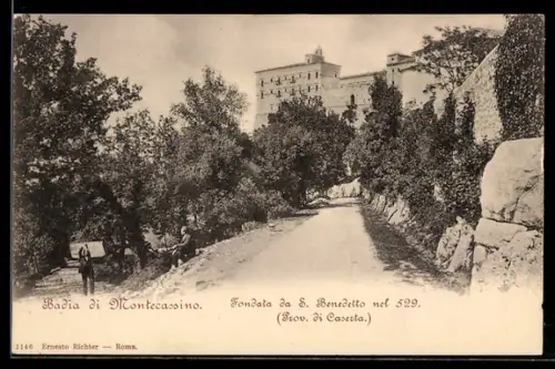 AK Montecassino, Badia di Montecassino con strada alberata