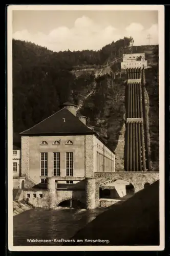 AK Walchensee, Walchensee-Kraftwerk am Kesselberg, Kraftwerksgebäude und Druckrohrleitungen
