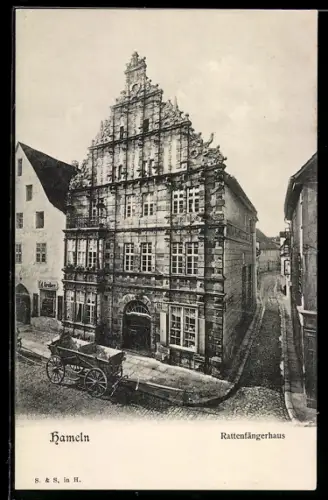 AK Hameln, Rattenfängerhaus aus der Vogelschau