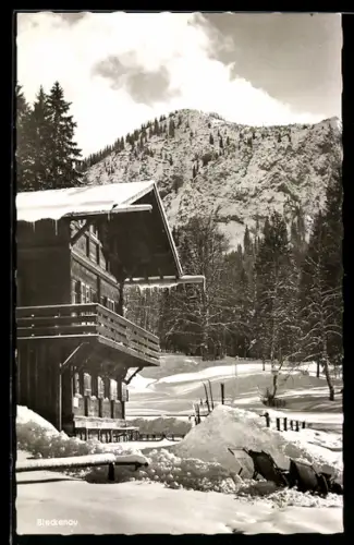 AK Bleckenau, Skihütte Bleckenau im Winter mit Bergblick