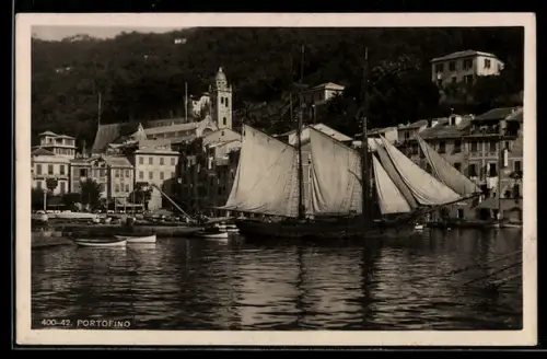 AK Portofino, Panorama mit Kirche