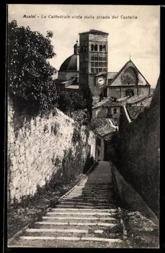 AK Assisi, La Cattedrale vista dalla strada del Castello