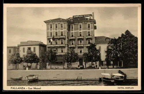 AK Pallanza /Lac Majeur, Hotel Simplon con barche sul lago