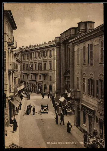 AK Casale Monferrato, Via Roma con automobili e passanti