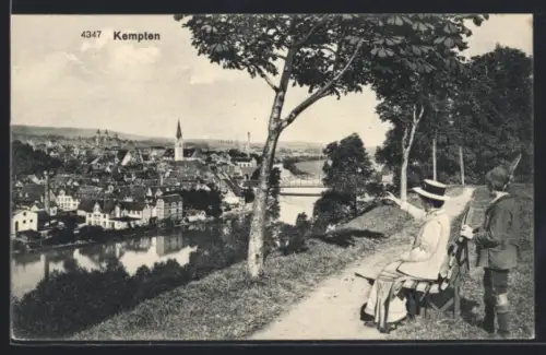 AK Kempten, Ortsansicht mit Fluss und Kirche, Promenade