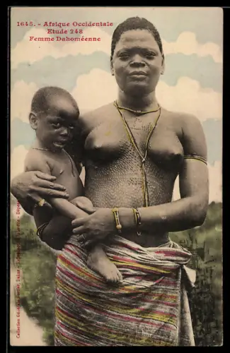 AK Afrique Occidentale, Femme Dahoméenne, Skarifizierung