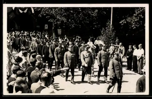 Foto-AK Ettlingen, Aufmarsch von Veteranen am Reichskriegertag