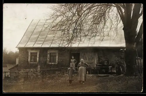 Foto-AK Bad Elster, Geschäft Wunderlich mit Teil der Belegschaft 1912