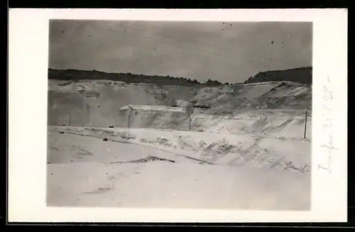 Foto-AK Frechen, Blick in die Quarzgrube, 1928