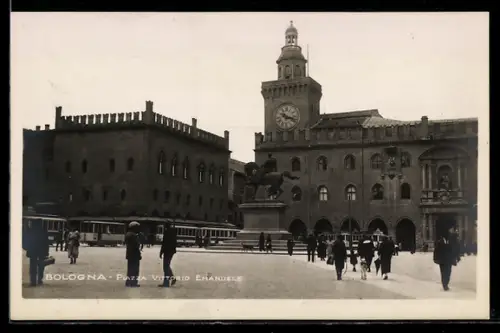 AK Bologna, Piazza Vittorio Emanuele, Strassenbahn