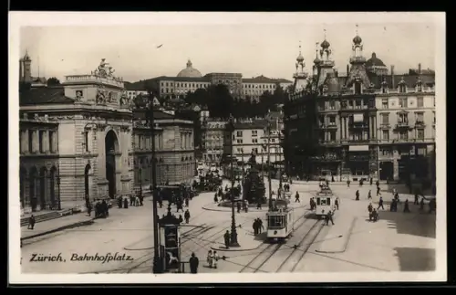 AK Zürich, Bahnhofsplatz mit Strassenbahn