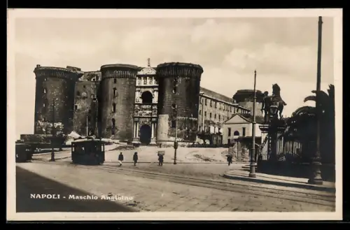 AK Napoli, Maschio Angioino, Strassenbahn