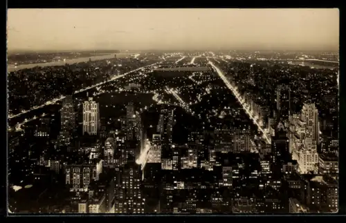 AK New York, NY, Aerial view of the Rockefeller Center at night