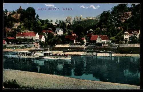 AK Rathen /Sachs. Schweiz, Ortsansicht mit Dampfer und Felsenansicht