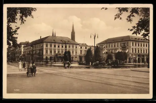 AK Wiesbaden, Hotel und Kurhaus Vier Jahreszeiten, Strassenansicht mit Anlage