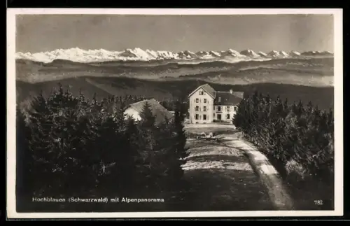 AK Hochblauen /Schwarzwald, Kurhotel Hochblauen F. Haas, Bergpanorama