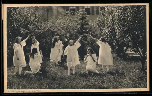 AK Bingen /Rhein, Institut St. Maria, Haushaltungsschule, Frühlingsreigen im Garten