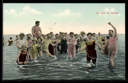 AK Au bain de famille, Badeanzug