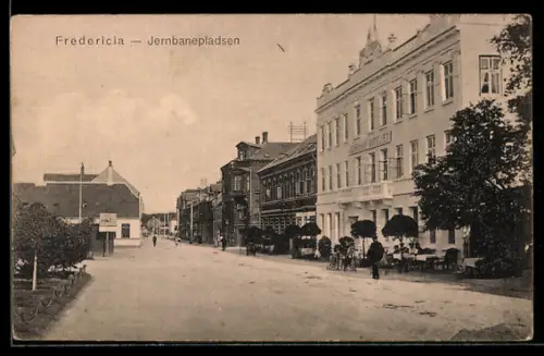 AK Frederica, Jernbanepladsen