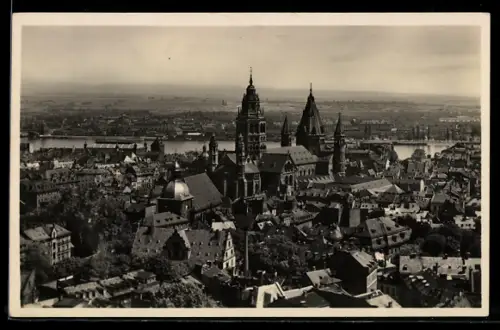 AK Mainz a. Rh., Dom und Altstadt mit Rhein