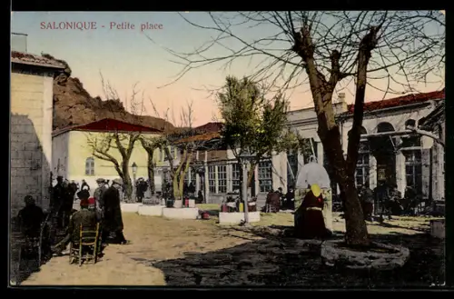 AK Salonique, Petit Place mit Cafe