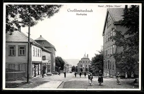 AK Grossbreitenbach, Marktplatz mit Geschäften und Denkmal