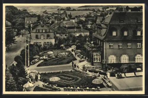 AK Oberschlema i. Erzgeb., Kurhaus und Kurpark mit Umgebung aus der Vogelschau