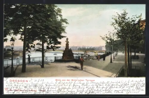 AK Dresden, Blick von der Brühlschen Terrasse, Elbbrücke, Büste, Promenade