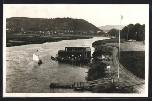 AK Merzig, Partie an der Saar, Badeanstalt, Segelboot, Ortsansicht