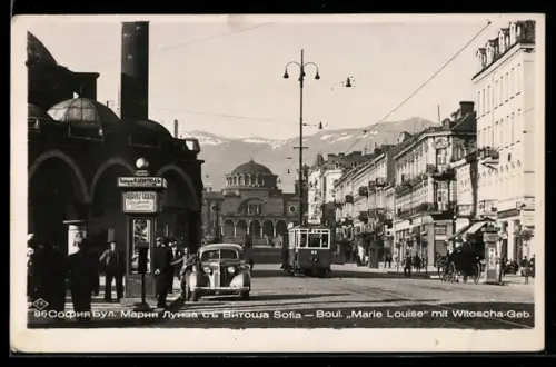 AK Sofia, Boulevard Marie Louise mit Witoscha-Gebäude und Strassenbahn