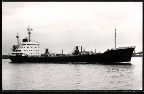 Fotografie Sowjetisches Frachtschiff Dobropolye in Fahrt