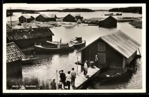 AK Harstena, Bootshäuser und Boote, Ortspartie