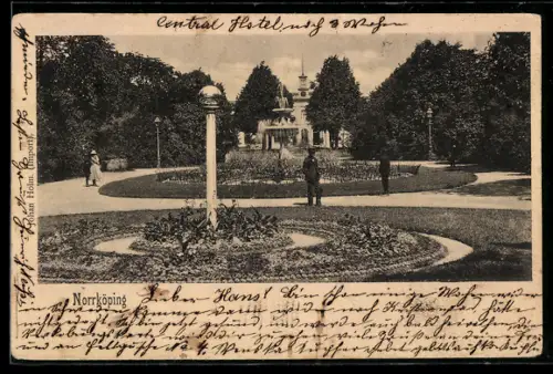 AK Norrköping, Parkanlage mit Springbrunnen und Turmgebäude