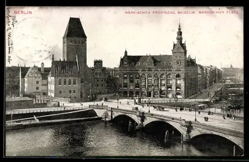 AK Berlin, Märkisches Provinzial-Museum, Märkischer Platz, Brücke, Panorama aus der Vogelschau