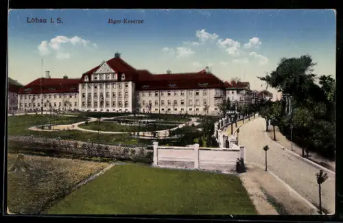 AK Löbau i. S., Jäger-Kaserne mit Anlagen u. Strasse