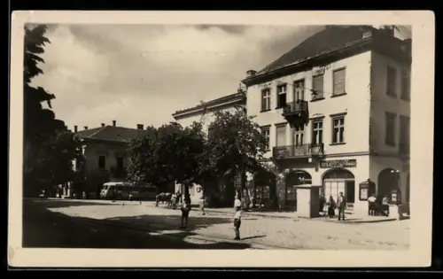 AK Sátoraljáujhely, Utca, Textil Ozlete