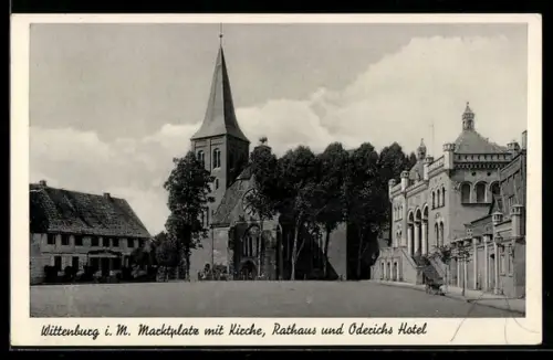AK Wittenburg i. M., Marktplatz mit Kirche, Rathaus und Oderichs Hotel