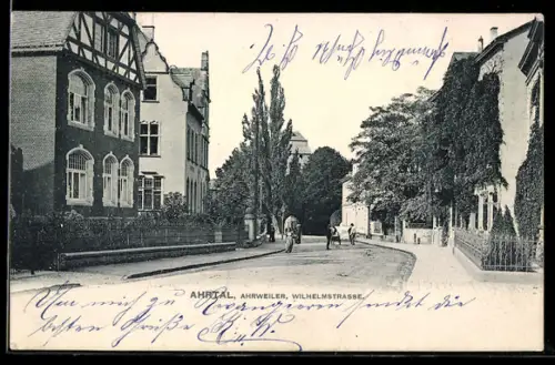 AK Ahrweiler /Ahrtal, Wilhelmstrasse mit Passanten