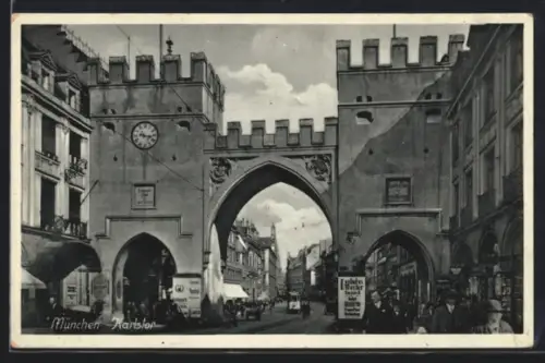 AK München, Karlstor mit Durchblick, Strassenbahn
