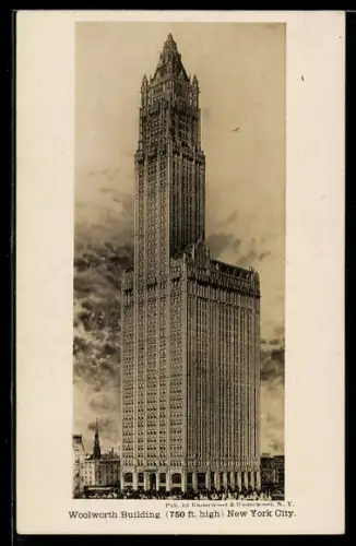 AK New York, NY, View of the Woolworth Building