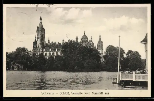 AK Schwerin, Schloss, Seeseite vom Marstall aus