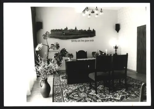 Fotografie Foto Weichold, Zörbig, Ansicht Zörbig, Innenraum mit historischem Wandbild von 1628