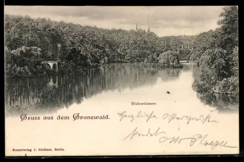 AK Grunewald, Hubertussee, Partie mit Plattform am Ufer, Turmspitze