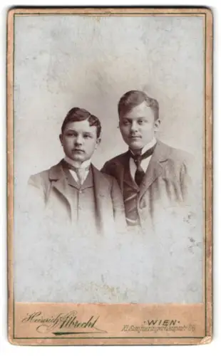 Fotografie Heinrich Albrecht, Wien, Simmeringer Hauptstrasse 86, Porträt zweier Herren